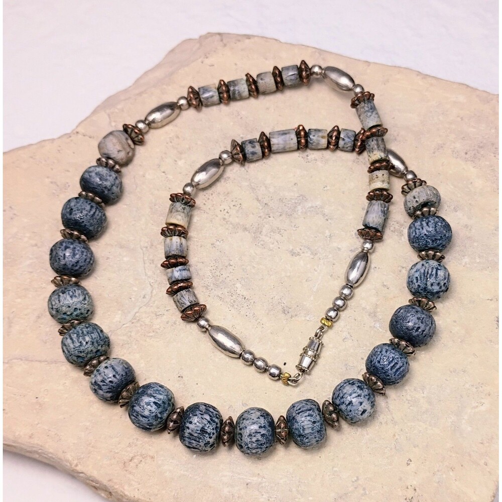 Vintage Southwestern Native Blue Sponge Coral Silver tone Beaded Necklace 17"